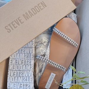 Steven Madden Felicia clear sandal size 9